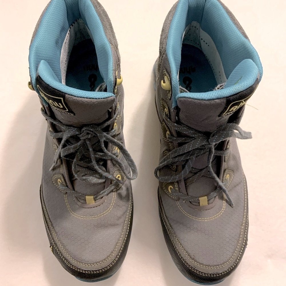 Ahnu Sugarpine Women’s Gray Waterproof Hiking Boots Size 11